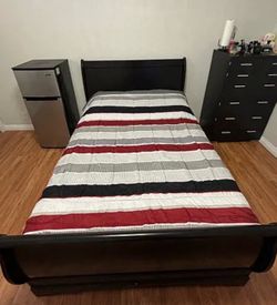 Full Size Bed