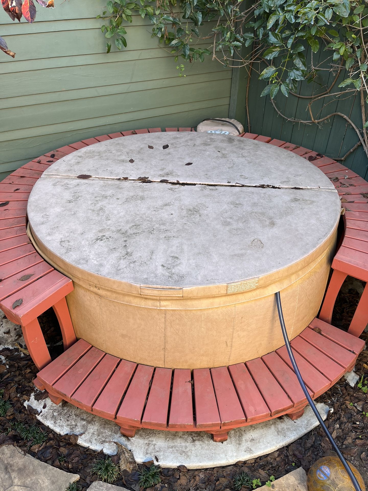 Softub Surround For 78” (6 Person) Resort 300 Softub
