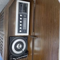 Capehart Record Player& Stereo 8 Track All Wood