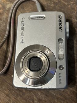 Sony dsc s500 6.0MP digital camera w/usb cord