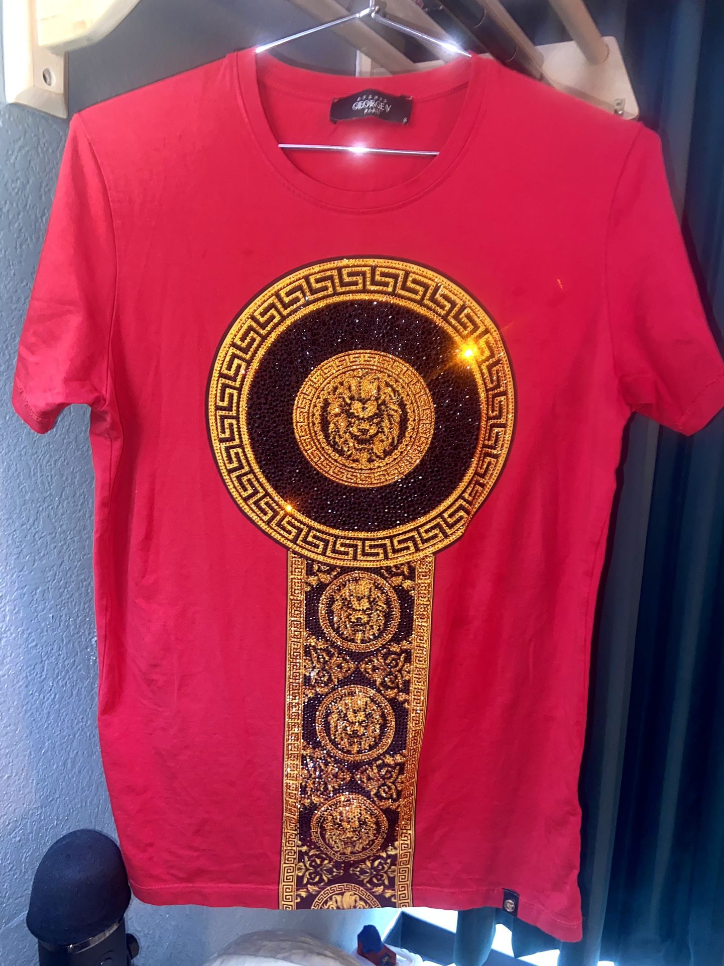 Avenue George V Men's Paris Lion T-Shirt