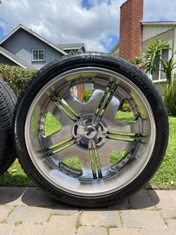 6 Lug Nut Rims & TIRES/ Rines & LLANTAS De 6 birlos (6x5.5) Size: 24”