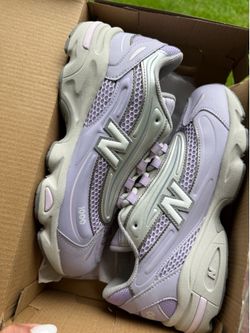 New Balance 1000 Women’s 7/5.5Y