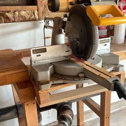 Table Saw (Dewalt)