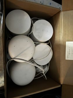 Google H2D WiFi Mesh With Router, 3 Extenders And 1 Extender/Speaker