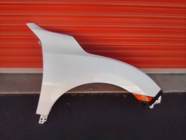 2016-2021 Honda Civic Sedan Fender With Amber Light Oem.