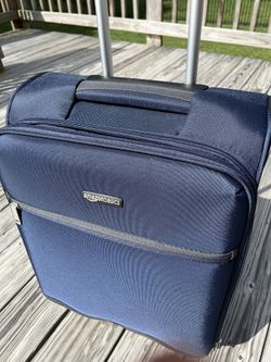 Brand new!!! Amazon Basics 18.5 Inch Soft Side, Spinner Carry-On, Luggage-Blue