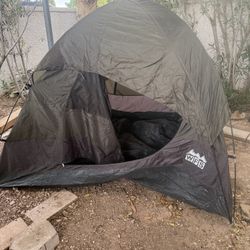 World Famous Sport WFS 2 - 3 Person Tent