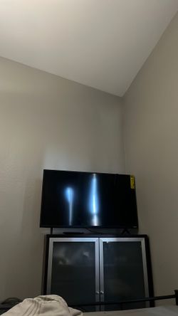 Black Vizio Smart Tv 32 inch