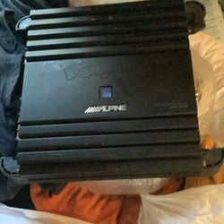 Alpine Amplifier 