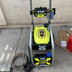 RYOBI 3300 PSI 2.5 GPM Cold Water Gas Pressure Washer with Honda GCV200 Engine