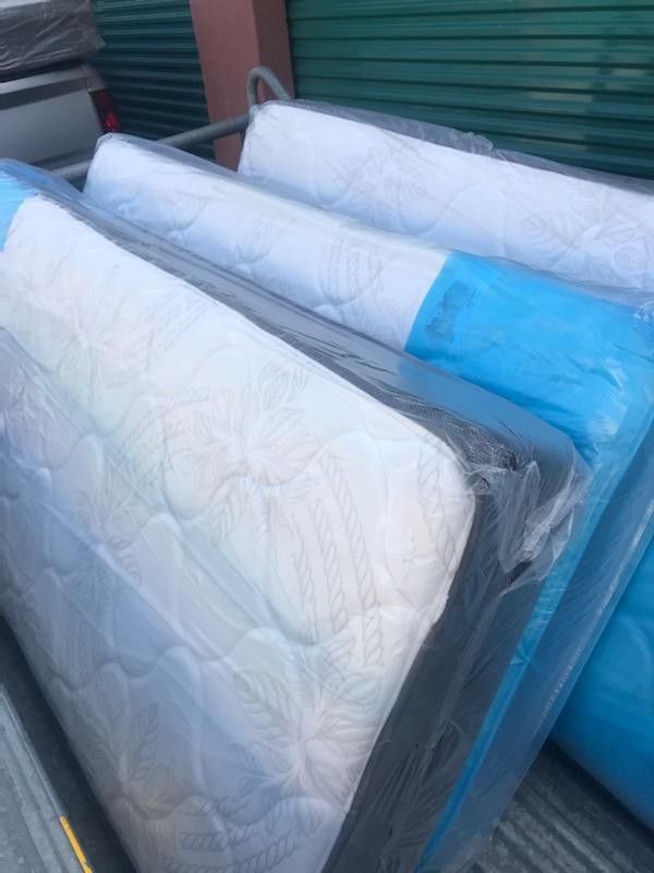 TWIN FULL QUEEN KING MATTRESS ⭐ ☎561*802*8654* CALL US All Brand New. WE HAVE ALL SIZE ..⭐TWIN ⭐ FULL ⭐ ⭐ QUEEN⭐ KING ⭐ We deliver everywhere
