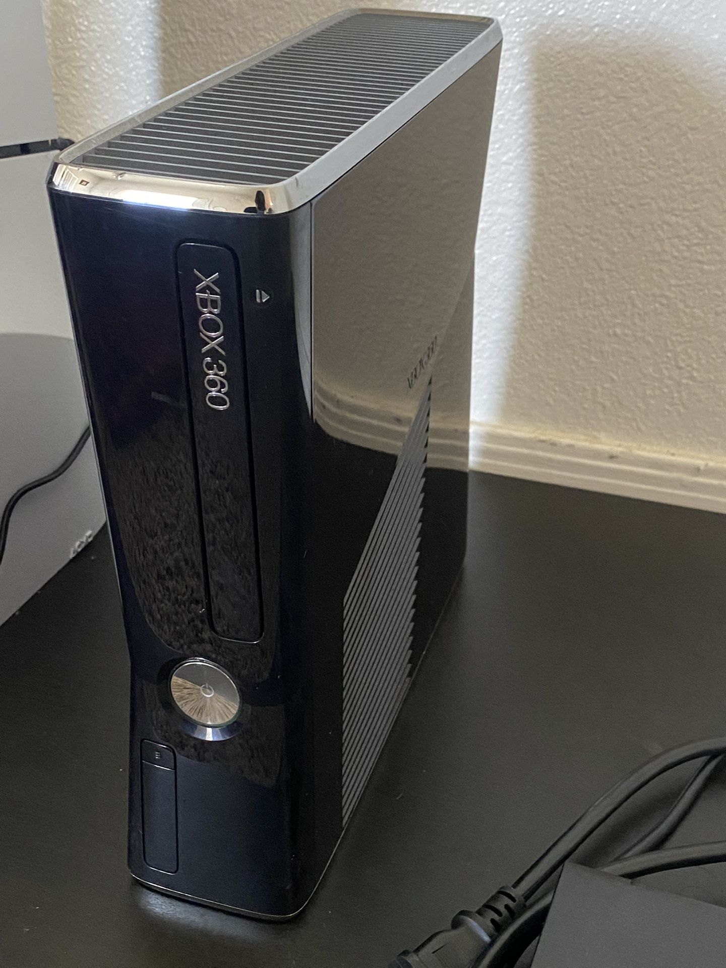 Xbox 360 Slim Console (Works, Console Only)”Power Supply Included