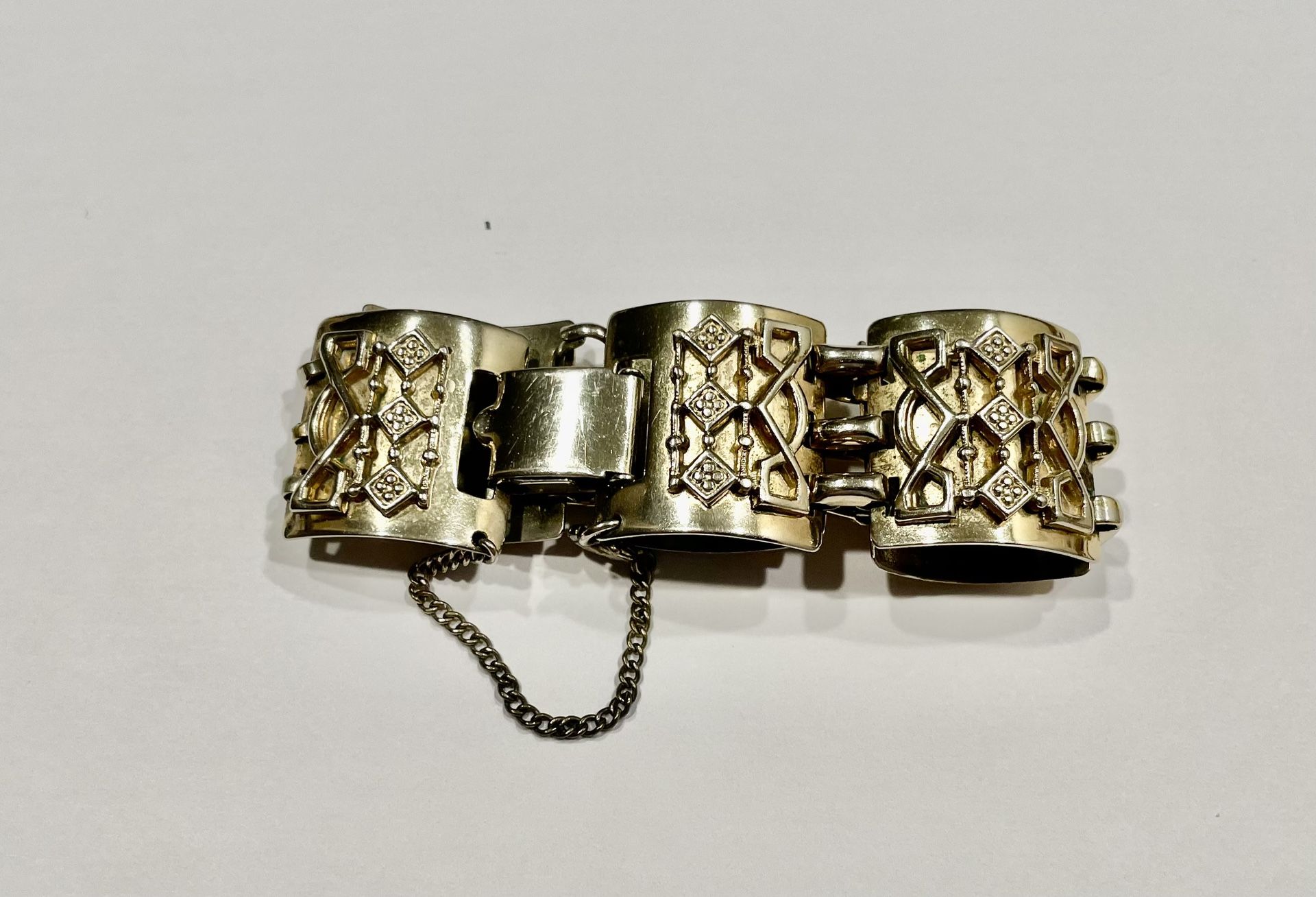 Kafin (New York) signed Bracelet - $25