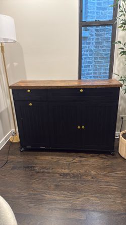 Rolling kitchen island/coffee bar