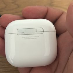 AirPods 4
