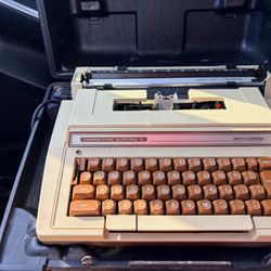 Vintage Smith Corona Enterprise II Portable Electric Typewriter w Case Late 1970’s
