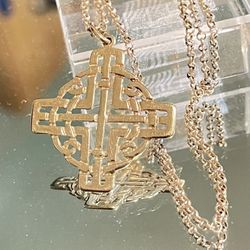 SOLID GOLD BOLD RELIGIOUS PENDANT 