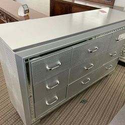 Allura Silver Dresser