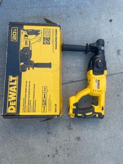 DEWALT 20V MAX Cordless Brushless 1 in. SDS Plus D-Handle Concrete and Masonry Rotary Hammer (Tool Only)