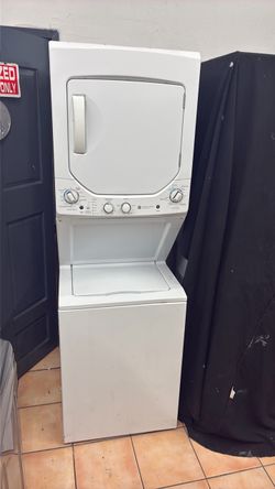 24” W WASHER AND ELECTRIC DRYER TOWER 220V