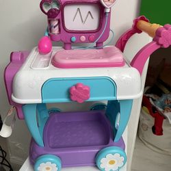 Doc McStuffins Exam Cart