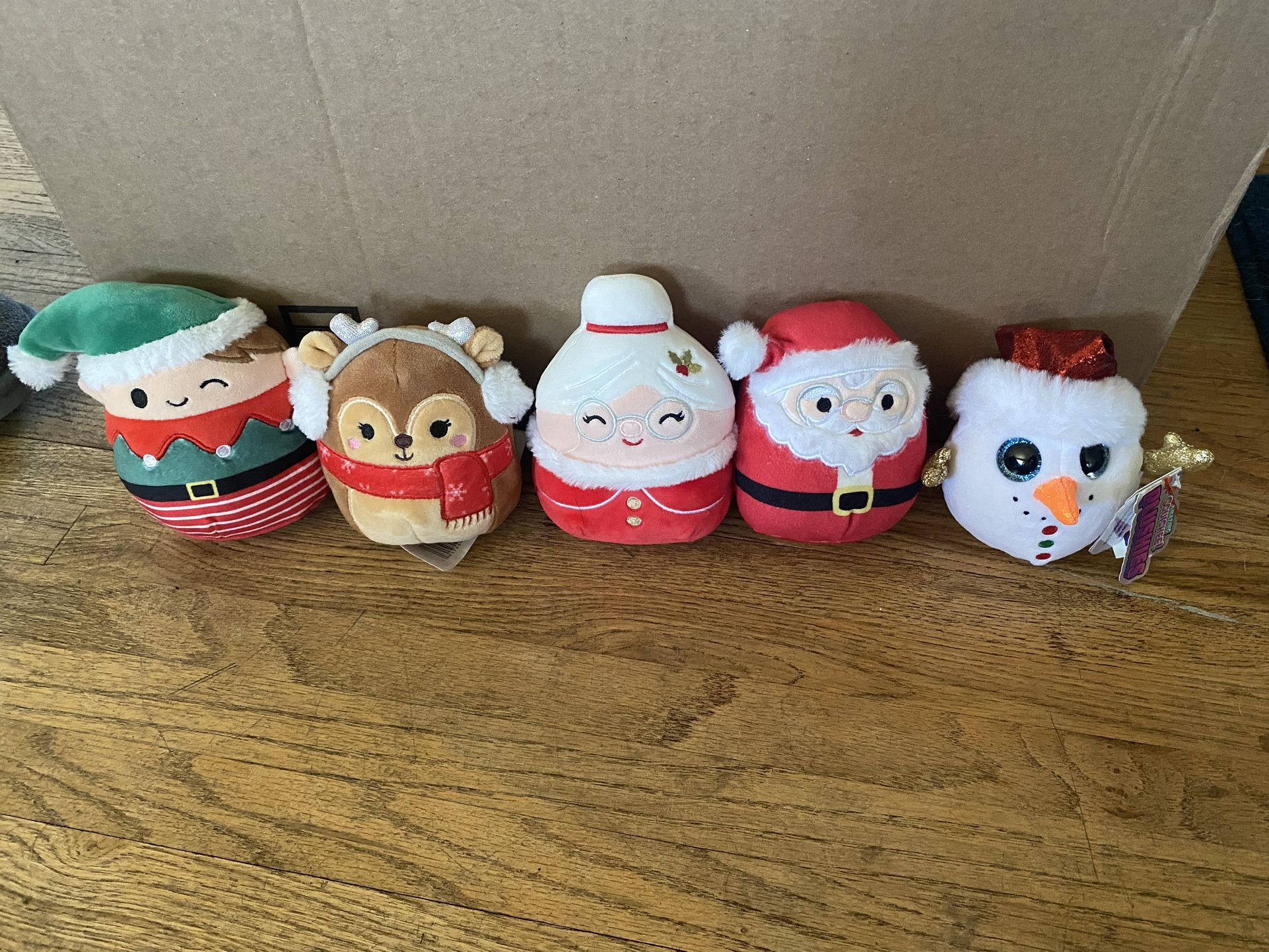 Mini Christmas Squishmallow
