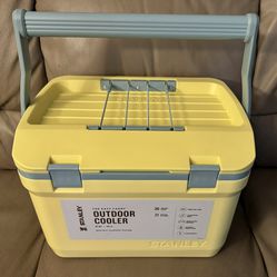 Stanley 16qt Plastic Easy-Carry Outdoor Cooler