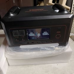 2500W Portable Power Station, 2304Wh Solar Generator 