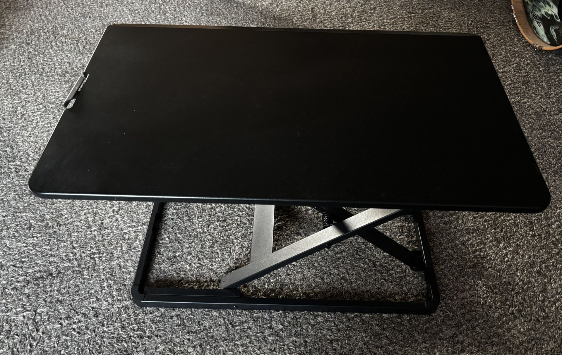 Standing desk black