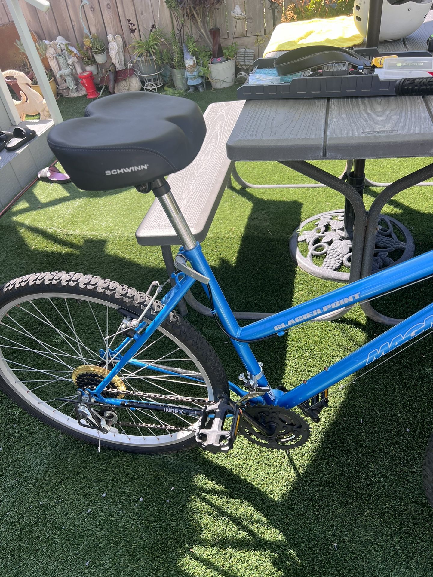 Glacier Point Magna Women’s Blue 26” 15 Speed
