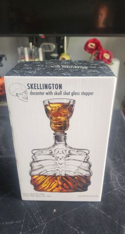 Halloween Decanter + Skull Shot Glass 💀 Decantador + vaso de chupito de Calavera