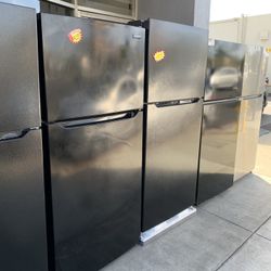 Refrigerator Best Price! Take It Today Pay Later Ask For Details **