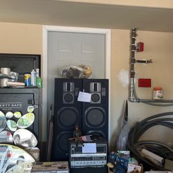 Classic S-1500 Tower Speakers
