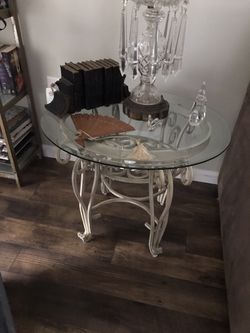 End Tables With Glass (other matching pieces)