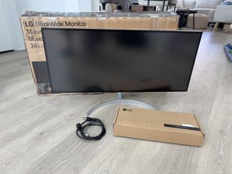 LG 34WK95U 34" IPS LED 5K UltraWide HD Monitor - White