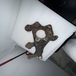 right rear knuckle axel carrier - 42(contact info removed)0 toyota lexus - used