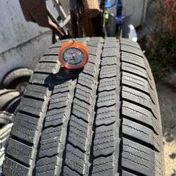 265/75/16.  114T
