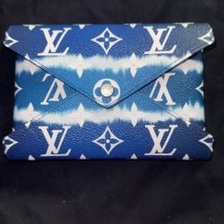 LOUIS VUITTON MONOGRAM ESCALE