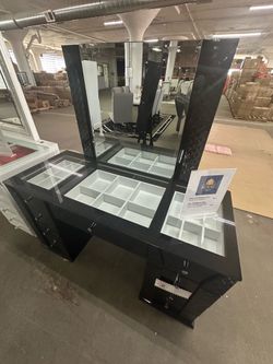 Black vanity + mirror