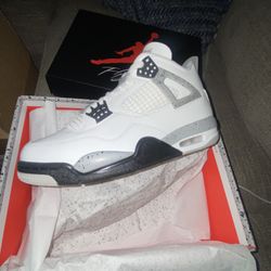 Jordan 4 Cement 
