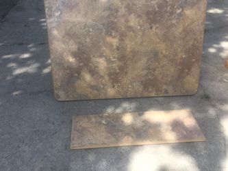 Table with extra leaf and 4 chairs $100 pick up in sumas