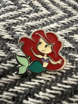 Ariel Little Mermaid Cutie Disney Princess Pin