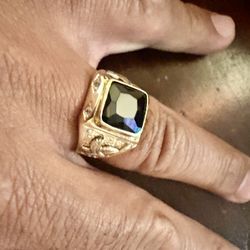 14k Solid Gold Ring 8.40 Grms