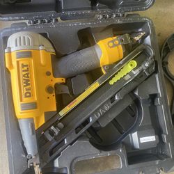 Dewalt Nailer 15
