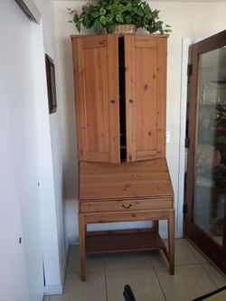 Tall desk