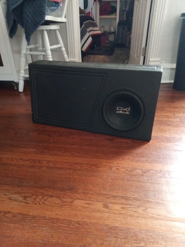 Box With A Speaker And Pioneer  1000 W