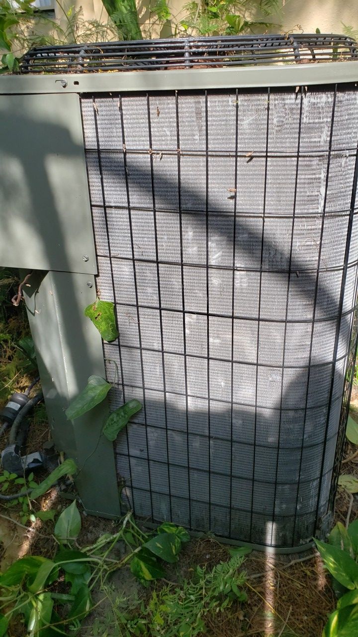 3 ton r22 ac air conditioner condenser still hooked up