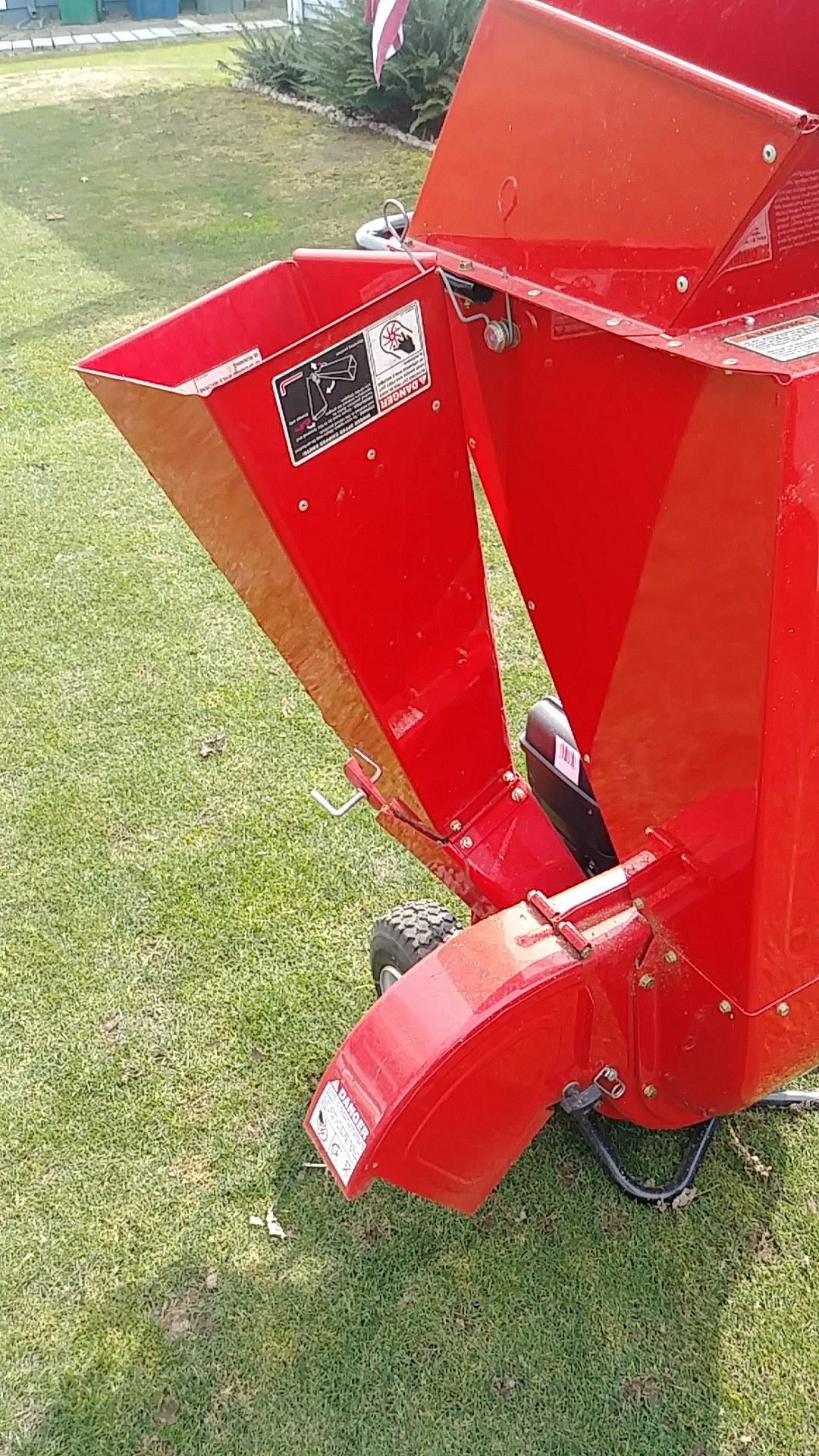 TROYBILT CS 4325 CHIPPER SHREADDER for Sale in Auburn, WA OfferUp