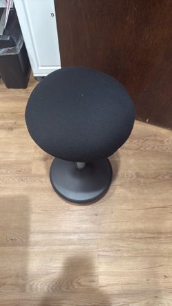 Standing chair
